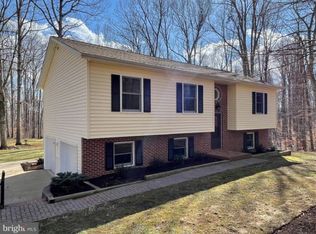 975 Holly Corner Rd, Fredericksburg, VA 22406