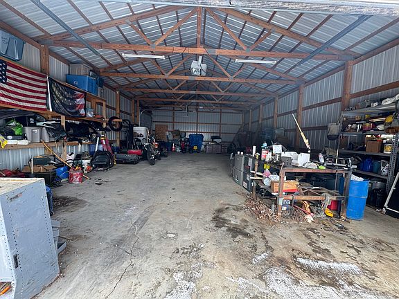 2nd image of 13499 S Ave
