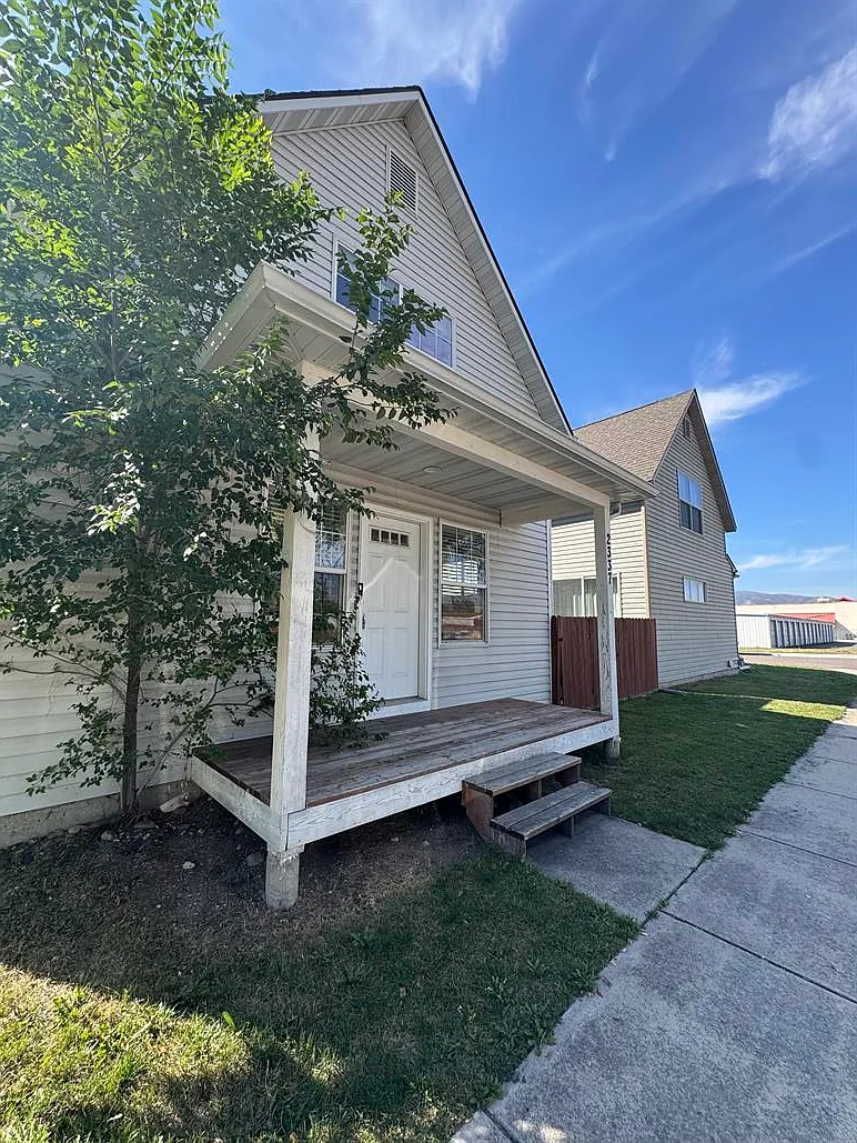 2337 W Sussex Ave — Photo 1