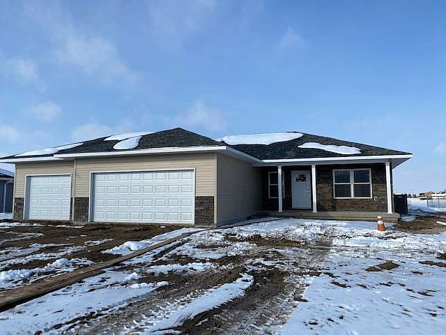 1st image of 309 Cottage Park Dr