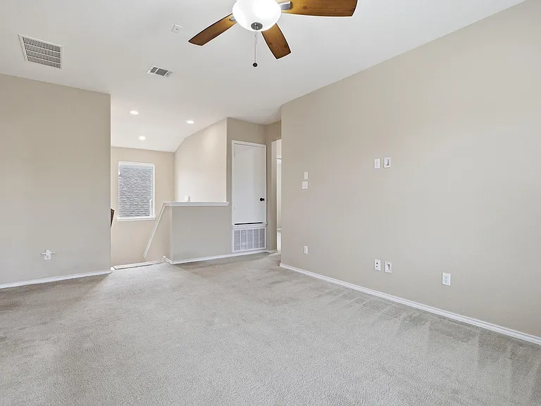 2950 E Old Settlers Blvd #29 — Photo 20