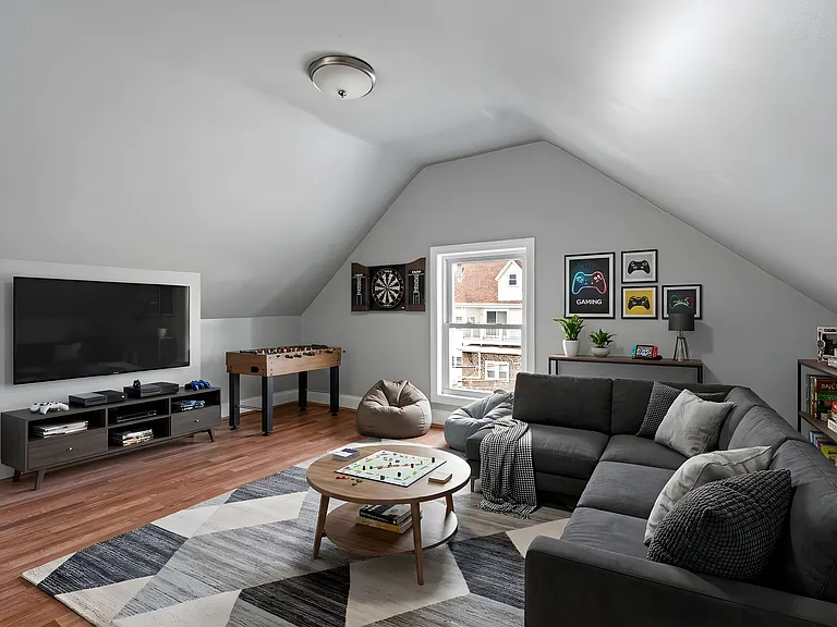 79 Derby St #2 — Photo 10
