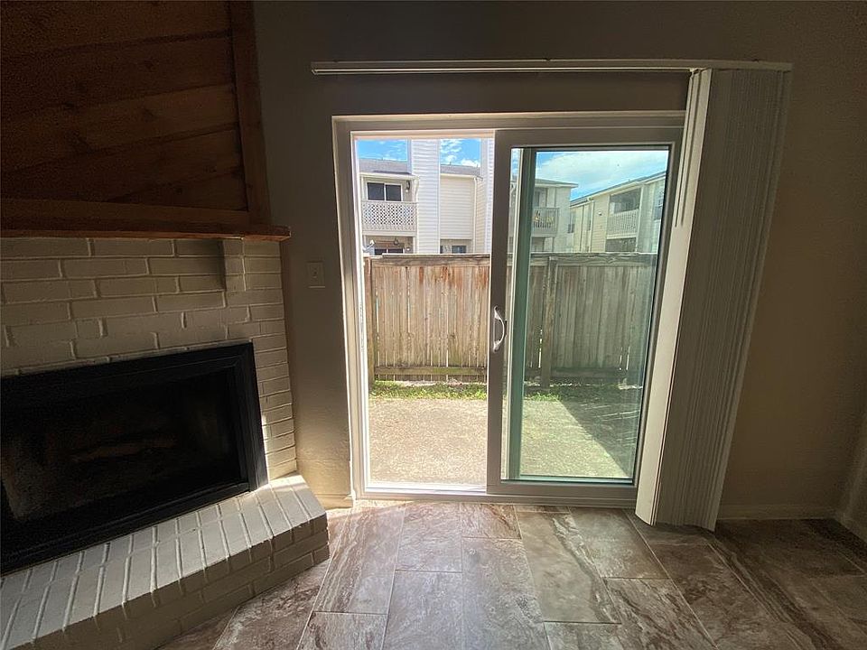 1st image of 3919 Fairmont Pkwy APT 159