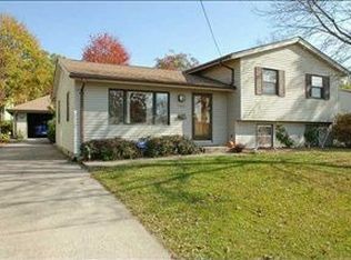 2621 E 40th St, Des Moines, IA 50317