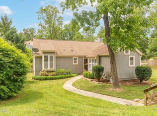 5942 Sentinel Dr, Raleigh, NC 27609