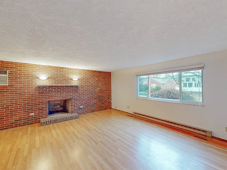 19 Ashmont Ave #0 — Photo 6