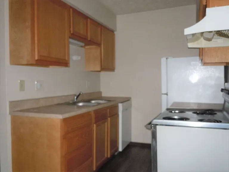1108 Apache Dr — Photo 4