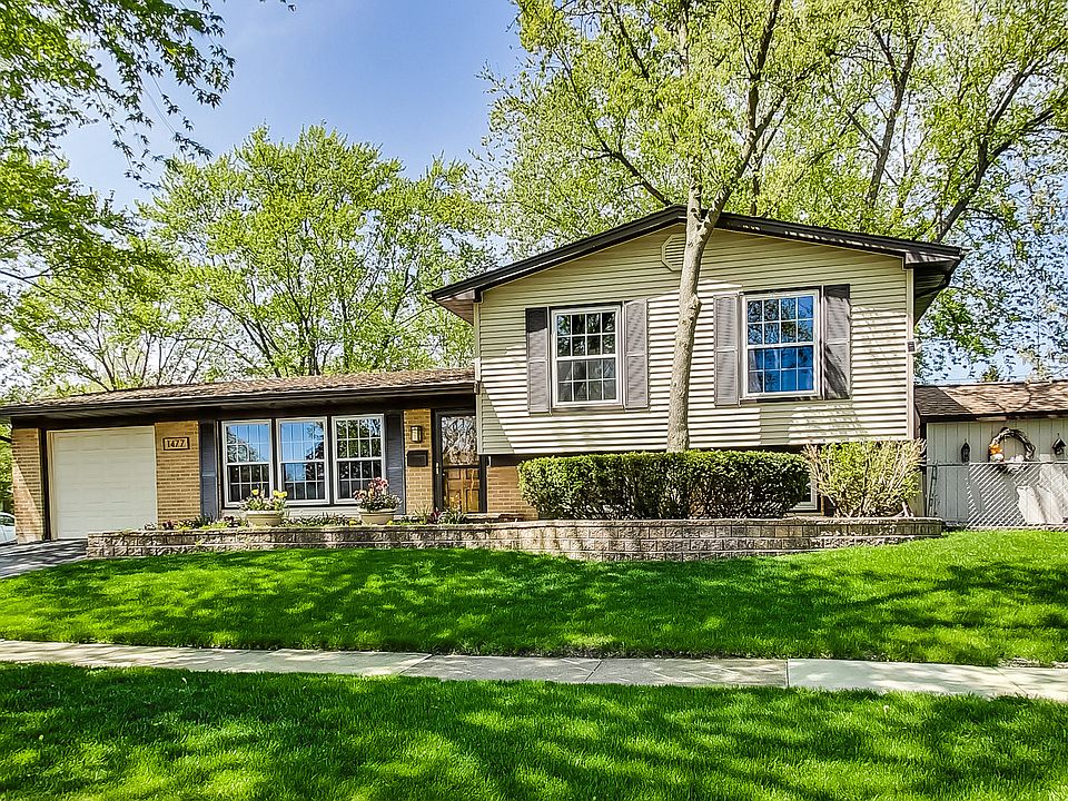 1st image of 1477 Yorkshire Dr