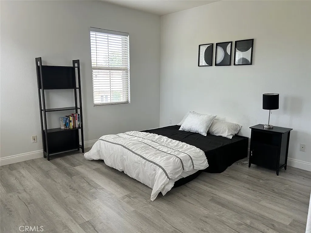 3 bed, 3.5 bath, 2134 sqft, $5,295 — Photo 4
