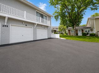 311 Milton Ct Unit B, Bloomingdale, IL 60108