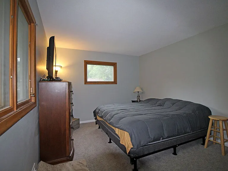 4136 Kings Dr — Photo 7