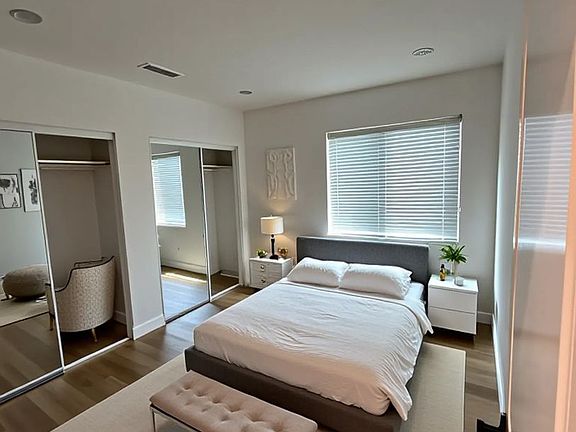 4th image of 2008 Vineyard Ave #2008