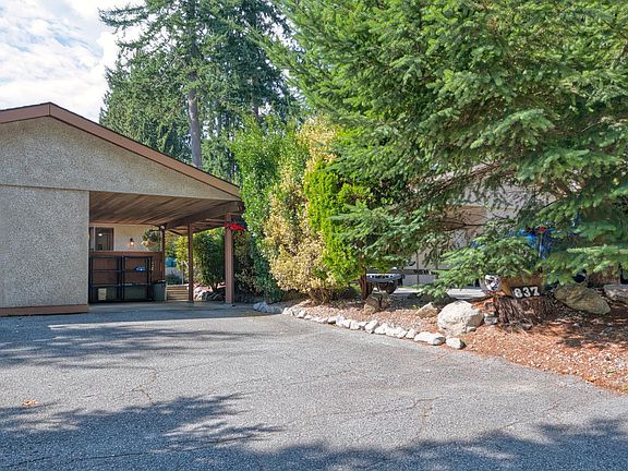 3rd image of 837 North Rd