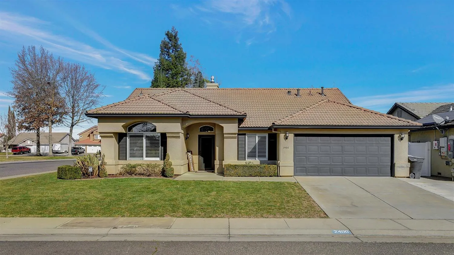 2400 Matthew Ln photo 1