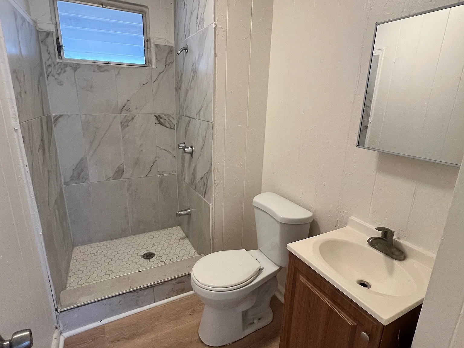 2 bed, $1,600 — Photo 4