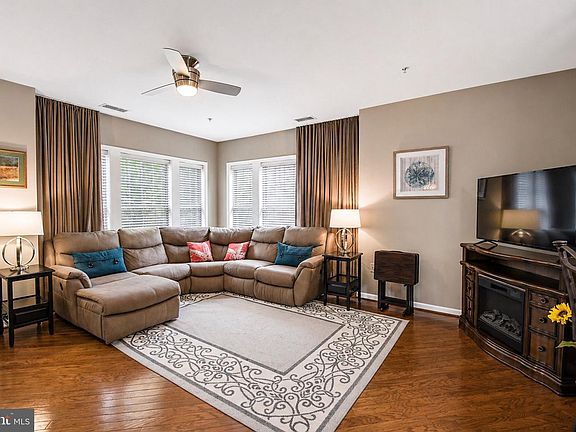 4th image of 1108 Lilac Ct