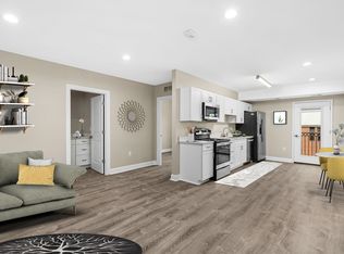 134 W University Dr Unit 112, Rochester, MI 48307