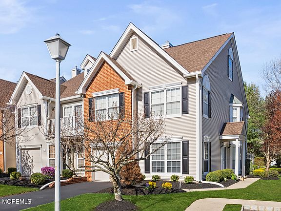 2nd image of 283 Daniele Drive