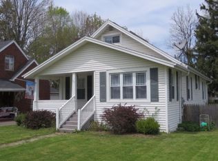 717 Old Vestal Ln, Vestal, NY 13850