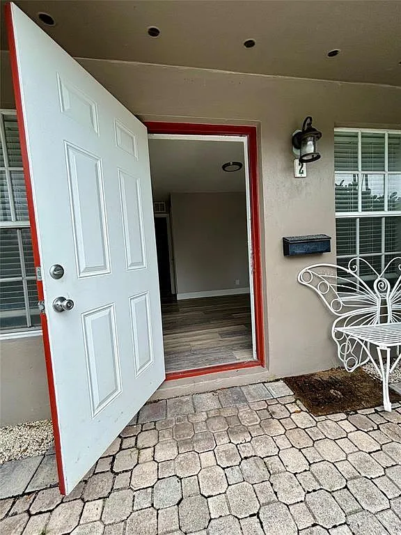 1 bed, 1.0 bath, 533 sqft, $1,700 — Photo 2