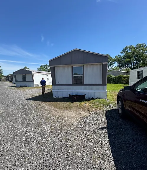 7910 Jacksonville Cutoff Rd — Photo 3