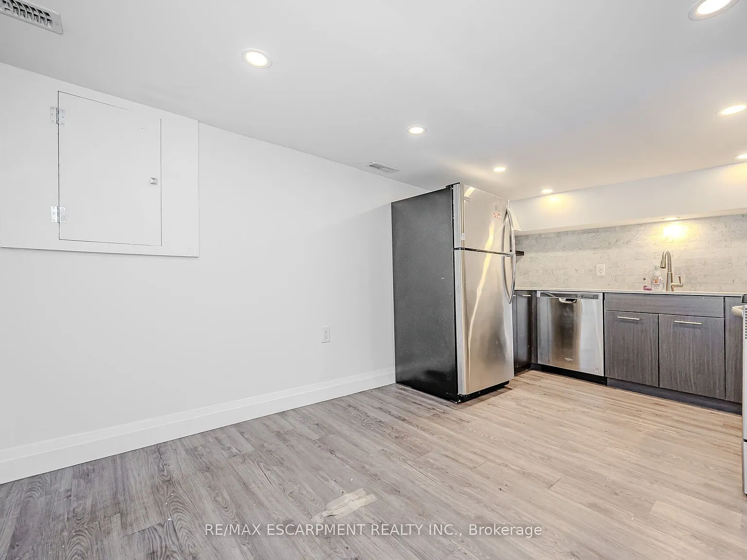 1 bed, $1,299 — Photo 3