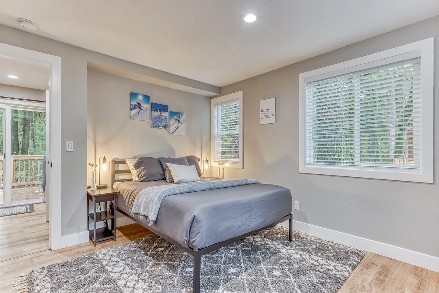 1 bed, 1.0 bath, 699 sqft, $2,859 — Photo 2