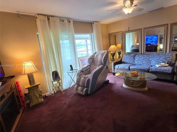 410 NE 17th Ave APT 203, Boynton Beach, FL 33435
