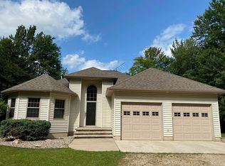 4761 Aspen 16.75 Rd, Escanaba, MI 49829