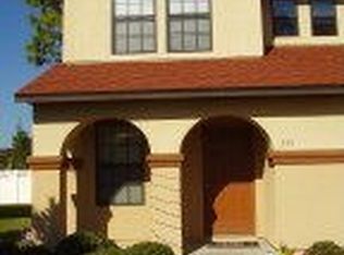 335 Redwood Ln, Saint Johns, FL 32259