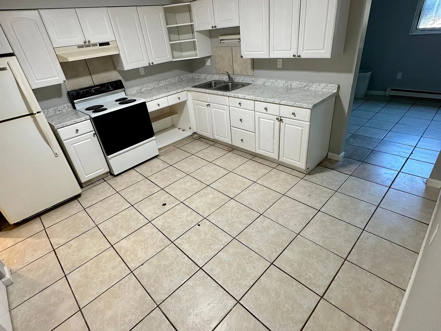 2 bed, 950 sqft, $1,095 — Photo 2