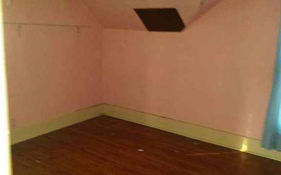 5th image of 416 Grand Ave