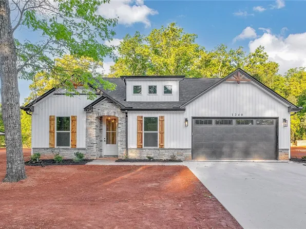 1240 Watkins Rd, Anderson, SC 29625