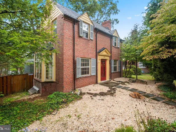 1213 Roundhill Rd, Baltimore, MD 21218