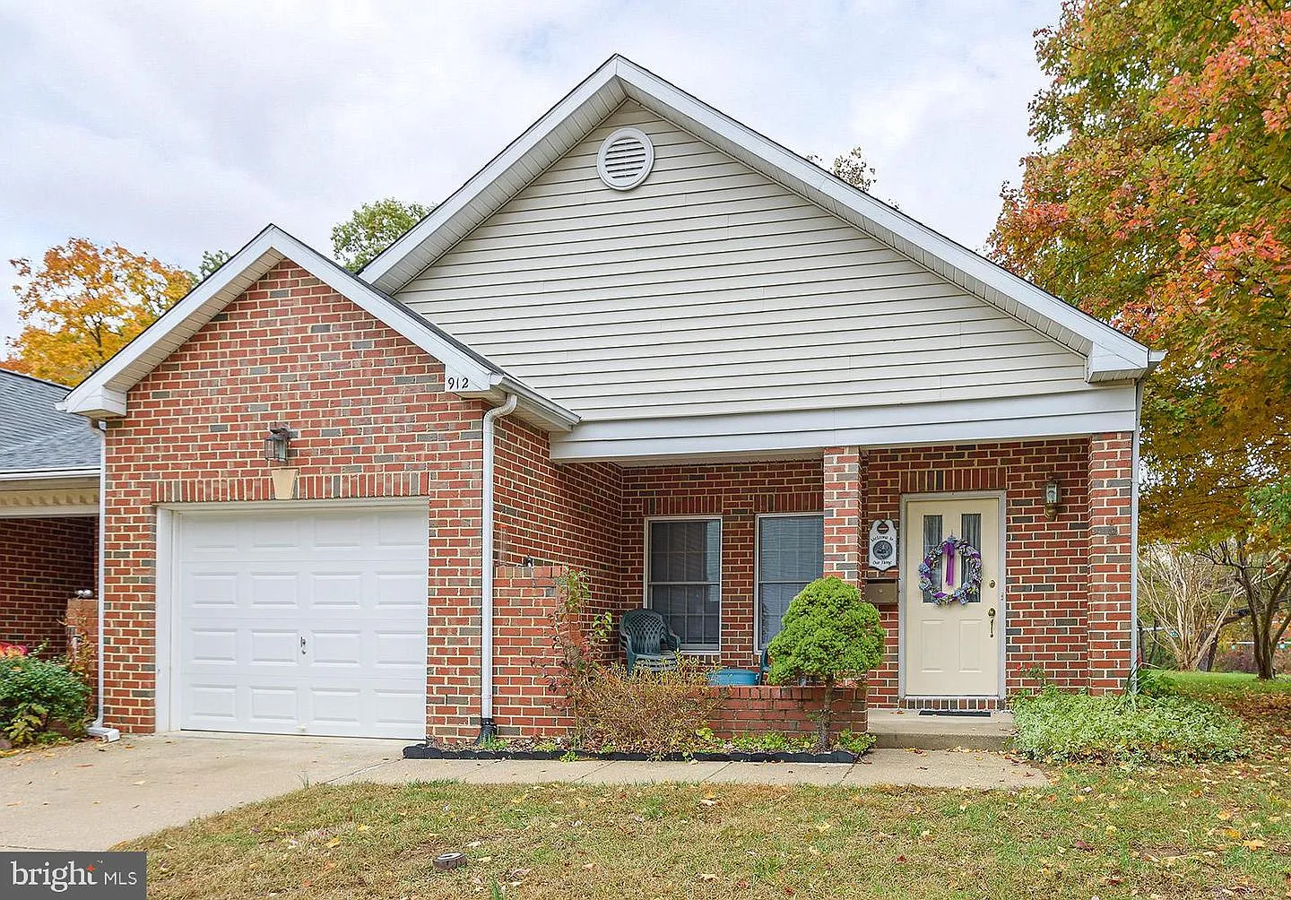 912 Perry Landing Ct photo 1
