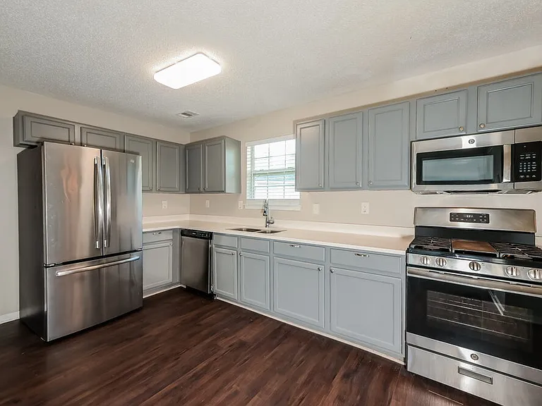 3370 Spring Mesa Dr — Photo 8