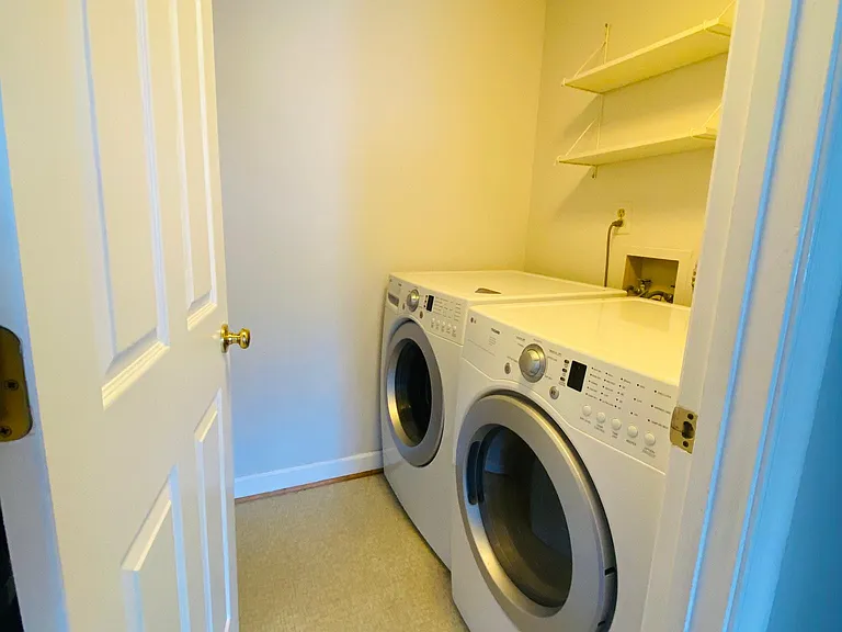 12156 Salemtown Dr — Photo 24