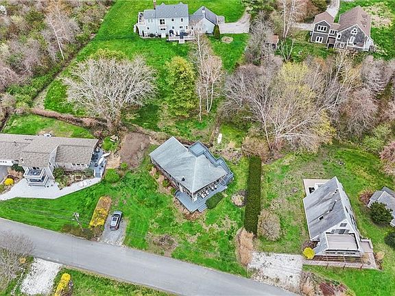 3rd image of 71 Driftwood Dr