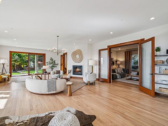 3rd image of 33 Somerset Rd