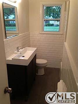 5th image of 1916 Williams Dr