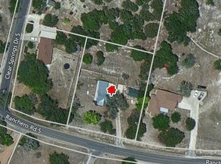 1527 Ranchero Rd, Kerrville, TX 78028