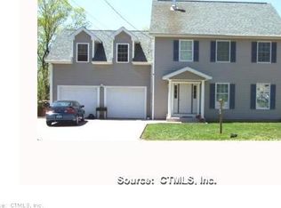 44 Oakland Ct, Meriden, CT 06450