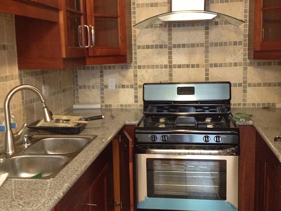 2nd image of 3220 Altura Ave APT 104