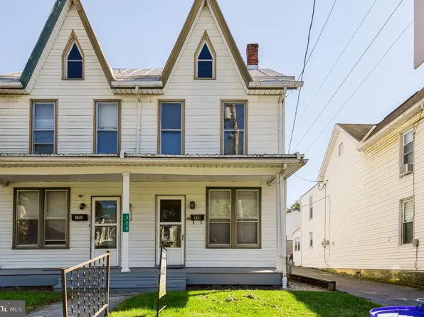 318 E Orange St, Shippensburg, PA 17257