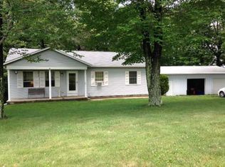 293 Swain Hill Rd, Evans City, PA 16033