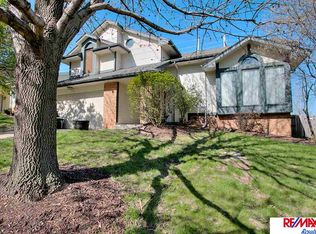 2716 N 131st Cir, Omaha, NE 68164