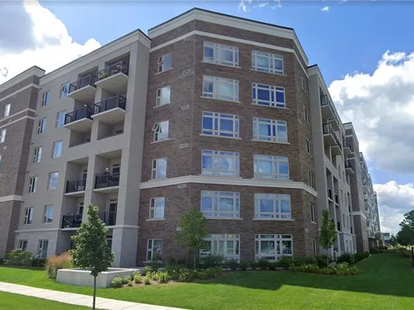 610 Farmstead Dr #126, Milton, ON L9T 8X5