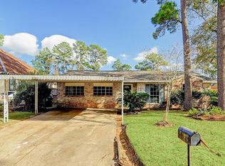 11450 Spottswood Dr, Houston, TX 77016