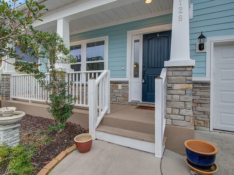128 Daniels Ridge Dr — Photo 4