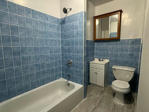 5th image of 332 W 37th St #1RE
